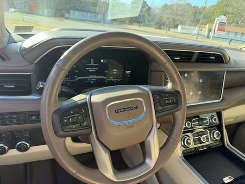 Certified 2022 GMC Yukon XL Denali image 25