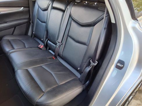 Used 2018 Cadillac XT5 Luxury w/ Driver Awareness Package FWD image 27