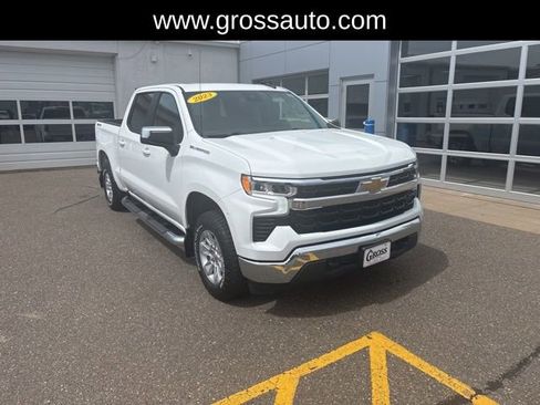 Used 2023 Chevrolet Silverado 1500 LT AWD/4WD image 2