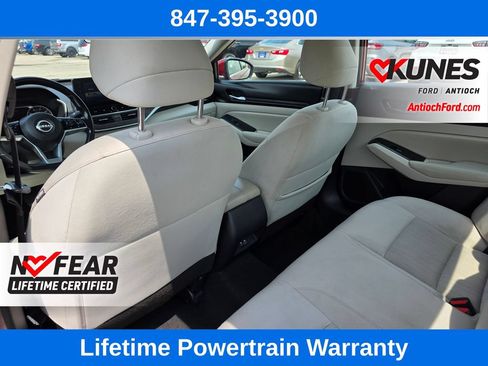 Used 2024 Nissan Altima 2.5 SV w/ SV Premium Package FWD image 24