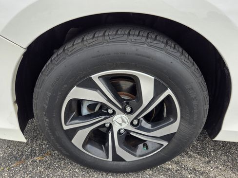 Used 2017 Honda Accord LX image 18