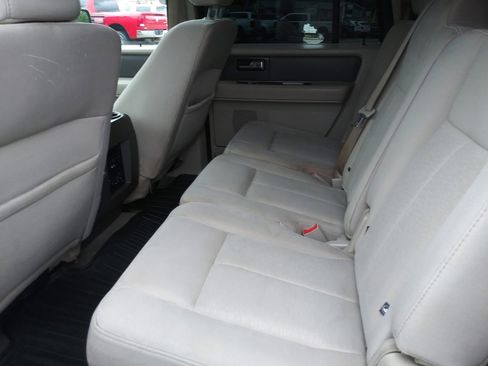 Used 2011 Ford Expedition EL XLT image 5