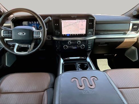 Used 2025 Ford F250 King Ranch w/ FX4 Off-Road Package AWD/4WD image 16