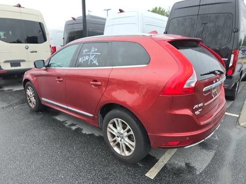 Used 2016 Volvo XC60 T5 Premier w/ Proximity Package FWD image 3