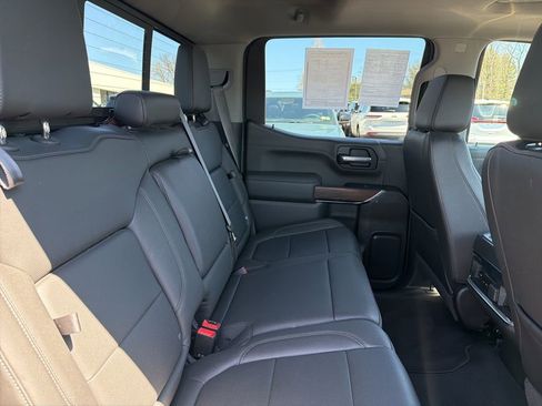 Used 2022 GMC Sierra 1500 SLT w/ SLT Premium Package image 9