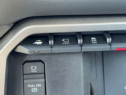 New 2026 Toyota Tundra Limited AWD/4WD image 33