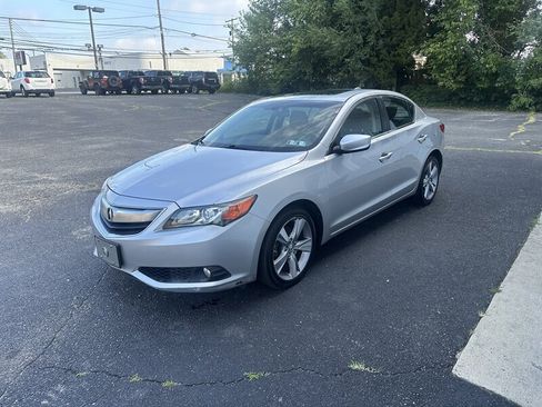 Used 2013 Acura ILX w/ Premium Package FWD image 3