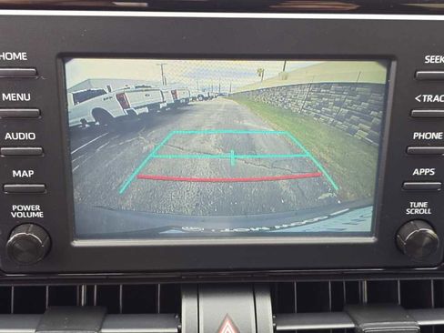 Used 2019 Toyota RAV4 XLE w/ Carpet Mat Package image 32