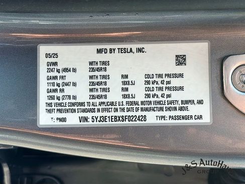 Used 2025 Tesla Model 3 Long Range AWD/4WD image 41