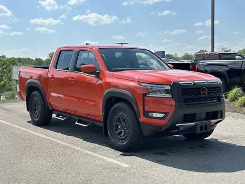 Used 2025 Nissan Frontier Pro-X RWD image 28