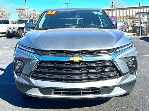 Used 2025 Chevrolet Blazer LT image 11