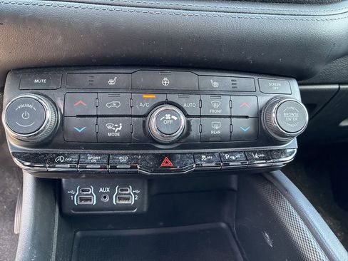 Used 2022 Dodge Durango GT image 14