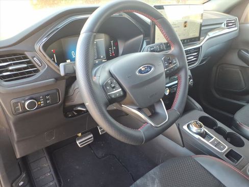 Used 2024 Ford Escape ST-Line w/ Tech Pack #1 image 8