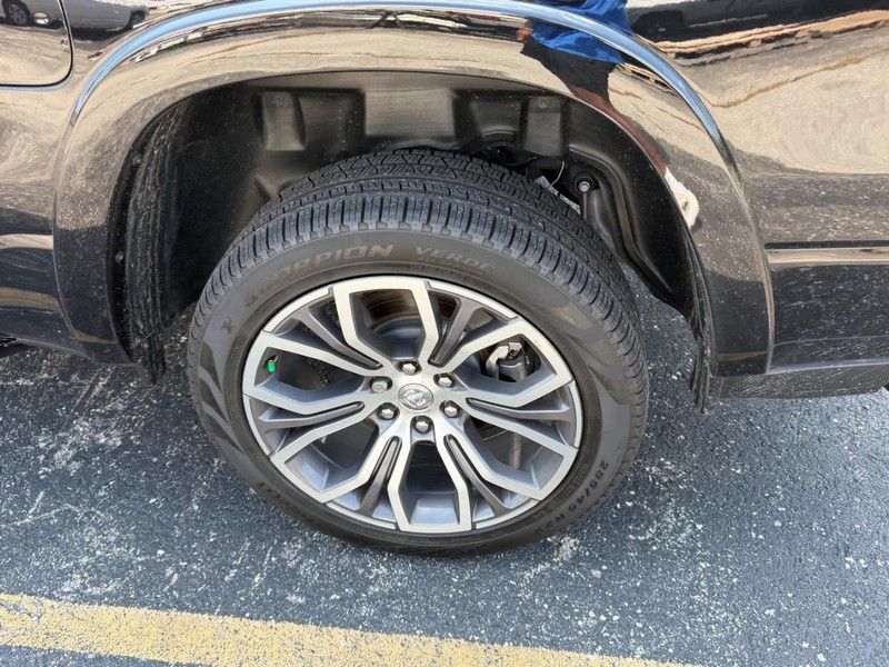 Used 2025 RAM 1500 Tungsten AWD/4WD image 6