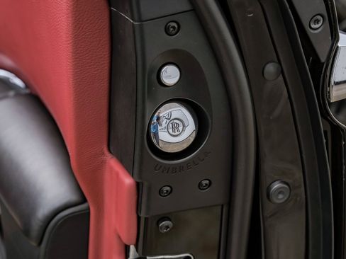 Used 2014 Rolls-Royce Ghost image 65