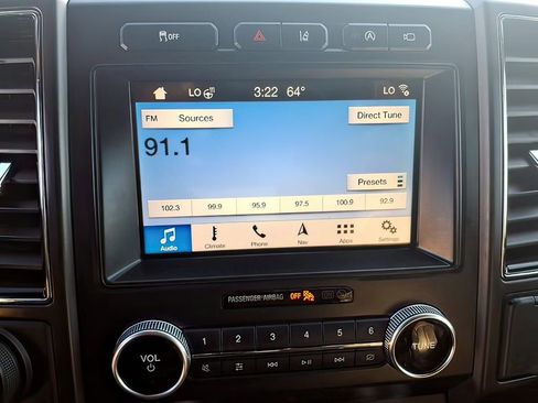 Used 2019 Ford Expedition Limited w/ Texas Edition Package image 9