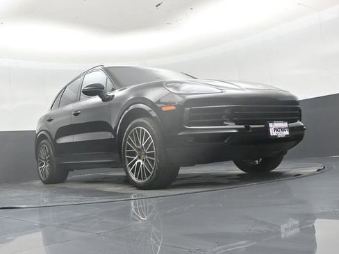 Used 2020 Porsche Cayenne AWD/4WD image 48