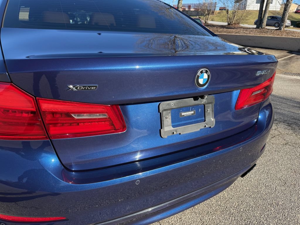 Used 2019 BMW 540i xDrive w/ Convenience Package AWD/4WD image 9