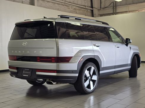 Used 2025 Hyundai Santa Fe Limited FWD image 18