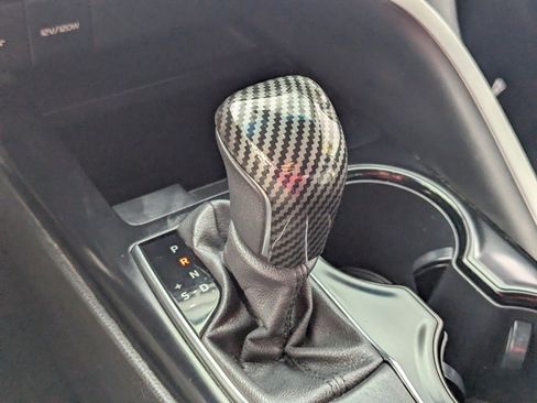 Used 2020 Toyota Camry SE w/ Blackout Package image 25