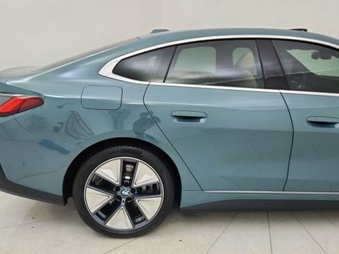 Used 2025 BMW i4 eDrive40 w/ Premium Package image 12