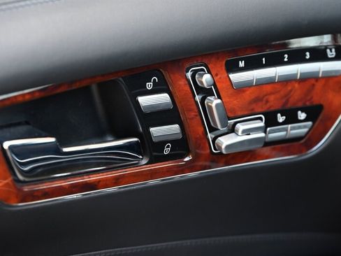 Used 2009 Mercedes-Benz CL 600 image 32