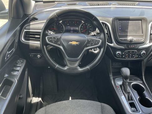 Used 2023 Chevrolet Equinox LT FWD image 10