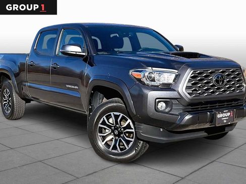 Certified 2022 Toyota Tacoma TRD Sport image 2