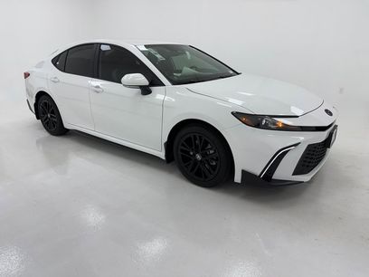 New 2026 Toyota Camry SE w/ Convenience Package