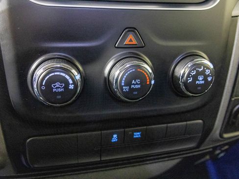 Used 2015 RAM 1500 Express image 24