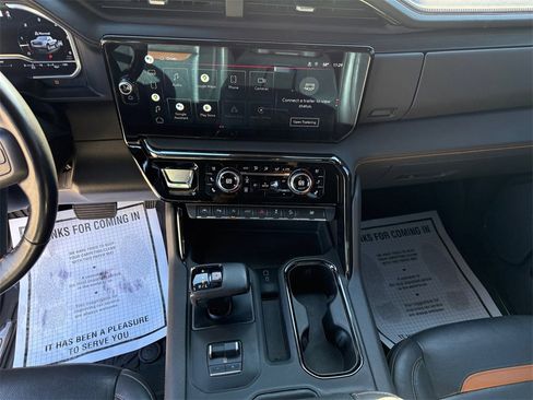 Used 2022 GMC Sierra 1500 AT4 w/ Sierra Safety Plus Package image 11