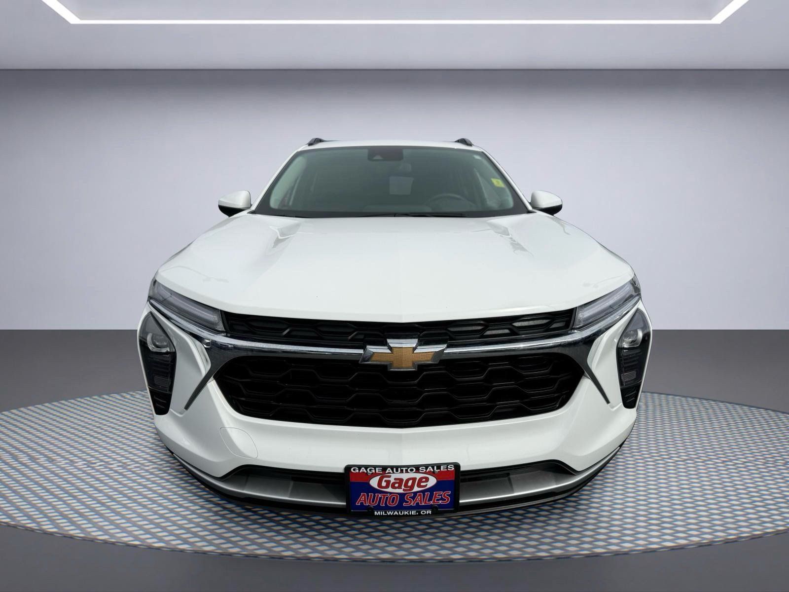 Used 2025 Chevrolet Trax LT w/ LT Convenience Package FWD image 10