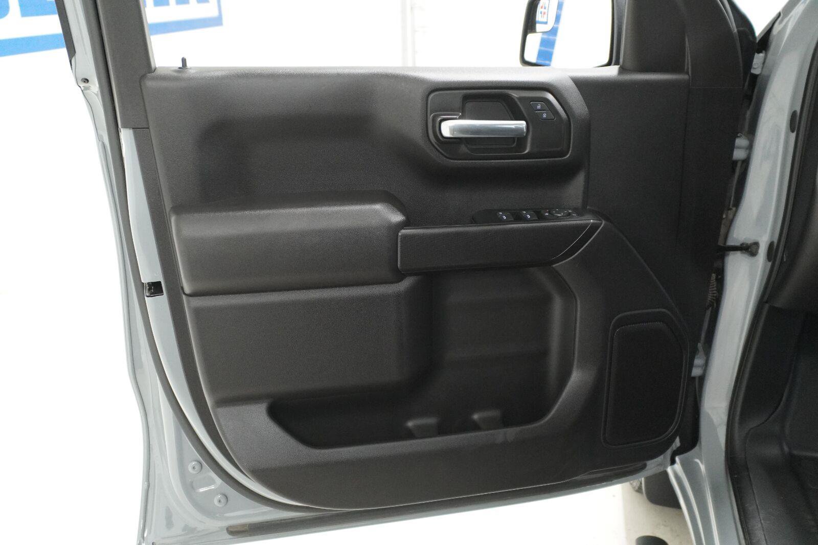 Used 2024 Chevrolet Silverado 1500 Custom RWD image 17
