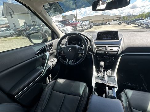 Used 2019 Mitsubishi Eclipse Cross AWD image 39