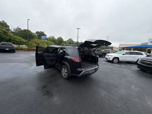 Used 2026 Nissan Pathfinder SL FWD image 20
