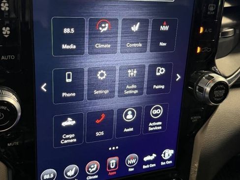 Used 2019 RAM 2500 Laramie AWD/4WD image 46