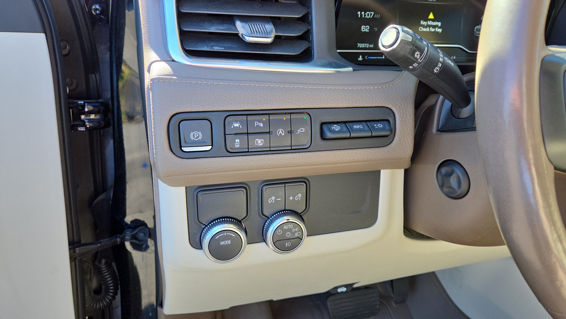 Used 2022 GMC Yukon Denali RWD image 21