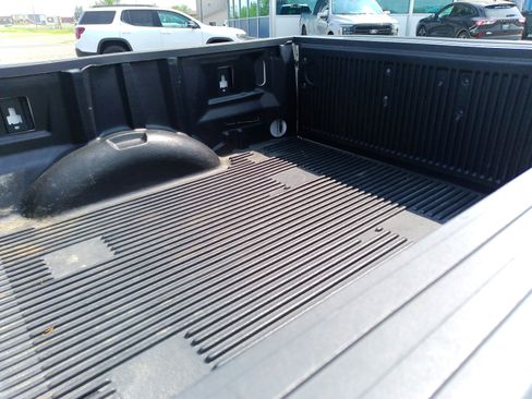 Used 2018 Ford F150 XLT AWD/4WD image 21