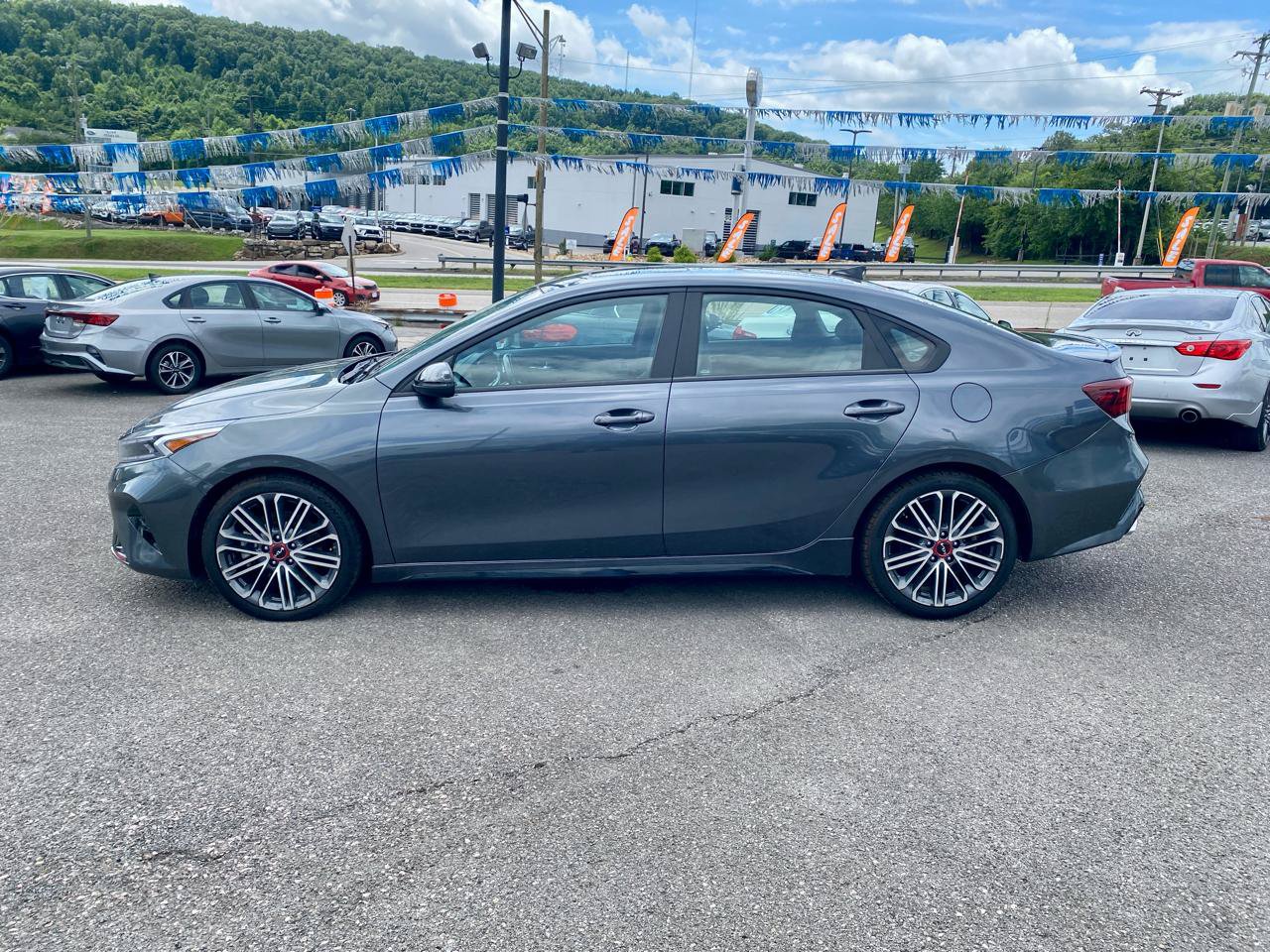 Used 2022 Kia Forte GT FWD image 4