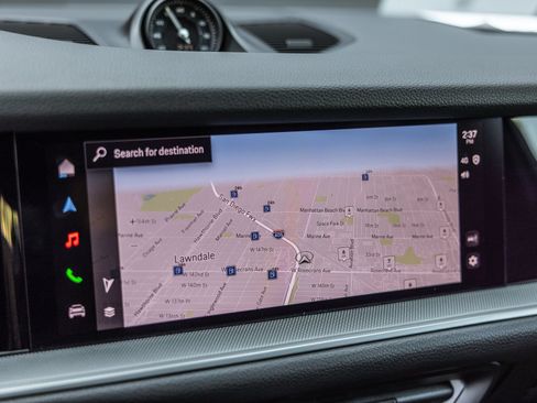 Certified 2024 Porsche Cayenne AWD/4WD image 19