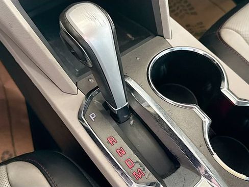Used 2012 GMC Terrain SLT FWD image 17