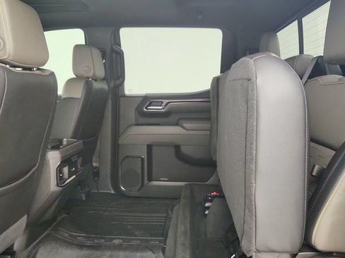 Used 2022 Chevrolet Silverado 1500 ZR2 w/ Technology Package AWD/4WD image 20