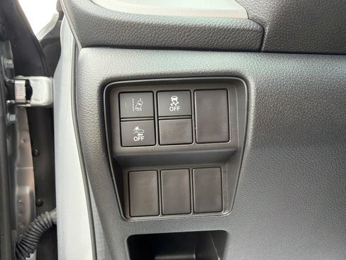 Used 2020 Honda CR-V LX image 21