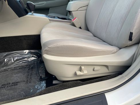 Used 2014 Subaru Outback 2.5i Premium w/ Moonroof Package & Eyesight image 29