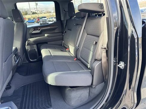 Used 2023 GMC Sierra 1500 Elevation image 26