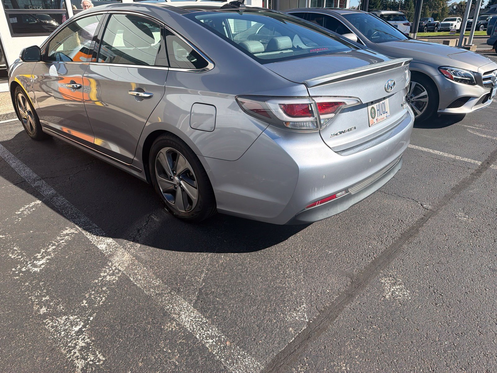 Used 2016 Hyundai Sonata Limited w/ Option Group 02 FWD image 5