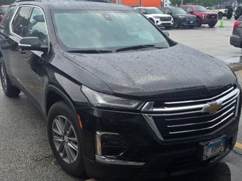 Used 2023 Chevrolet Traverse LT w/ LPO, Floor Liner Package AWD/4WD image 2