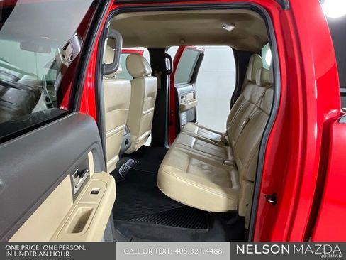 Used 2014 Ford F150 XLT w/ XLT Chrome Package image 13