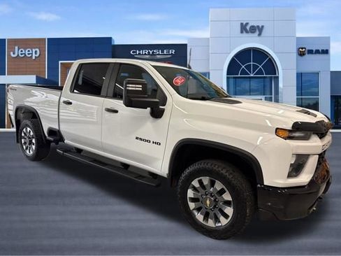 Used 2022 Chevrolet Silverado 2500 Custom w/ Custom Convenience Package AWD/4WD image 9