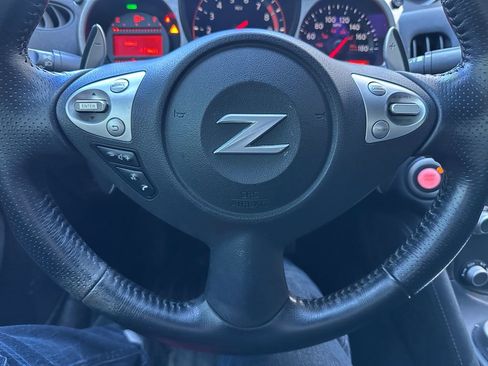 Used 2018 Nissan 370Z Touring Sport image 3